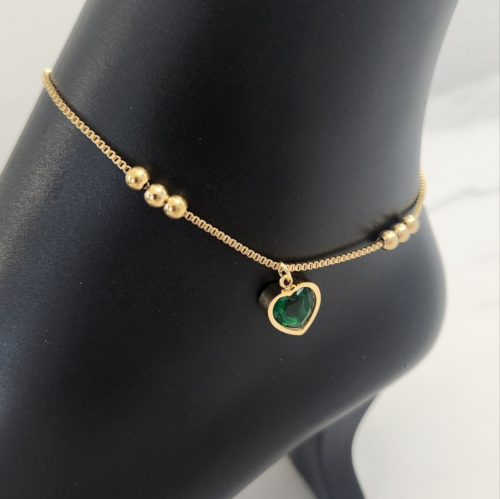Gold Plates Beaded Anklet Bracelet with Emerald Green Heart Charm - Picture 6 of 14